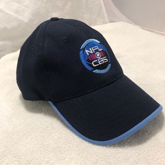 Columbia Sportswear - NFL on CBS Football Adjustable Cap - Picture 11 of 14